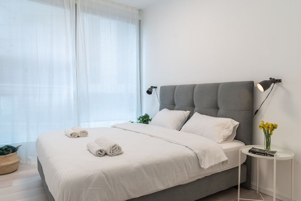 undefined Sunlit Urban Escape with Balcony by Sea N Rent 7