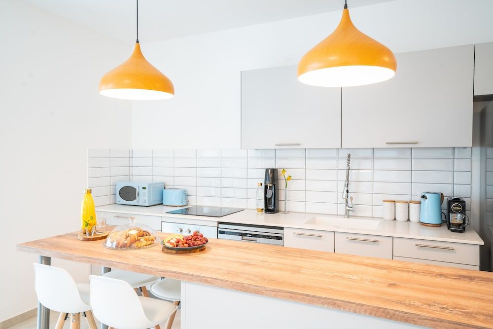 undefined Sunlit Urban Escape with Balcony by Sea N Rent 4