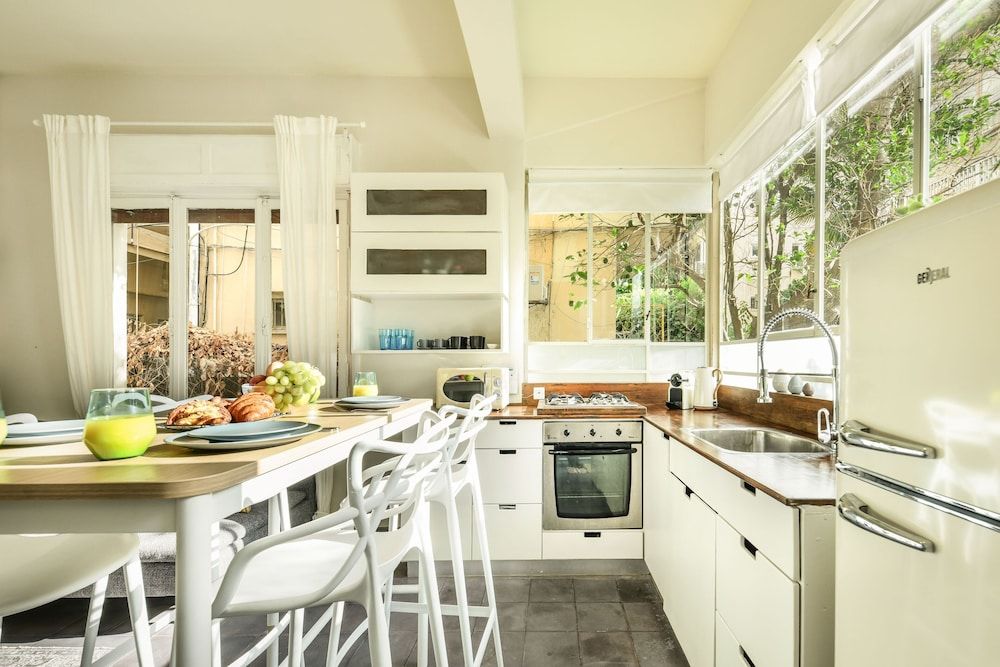 undefined Serene Retreat with Lush Garden by Sea N Rent 7