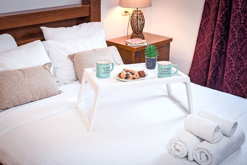 undefined Deluxe 2BD Jaffa Dreams W Pool & Parking 4