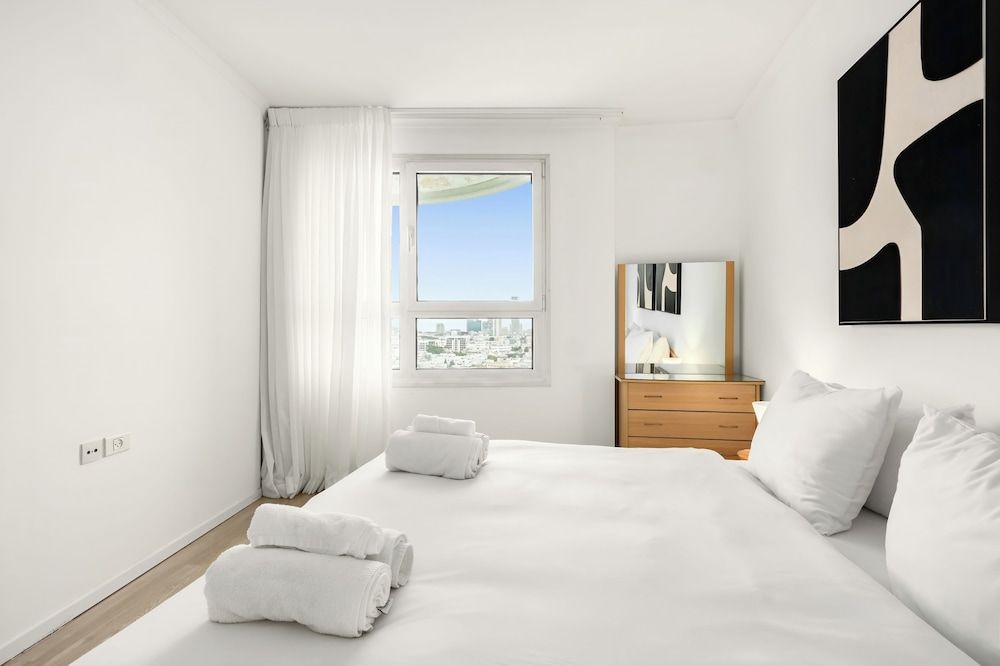 undefined Beachfront with Balcony and Pool Access 8