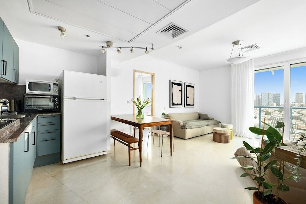 undefined Beachfront with Balcony and Pool Access 4