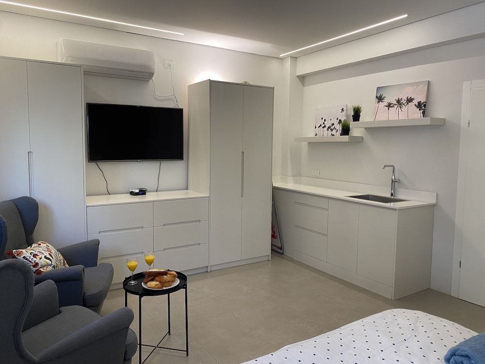 Cozy Apartment in the Heart of Tel Aviv Apartment 12