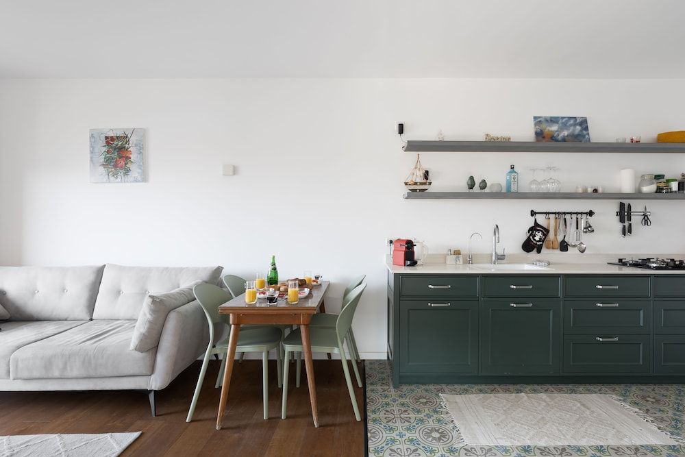 undefined Chic and Sunny in the Heart of Tel Aviv 6