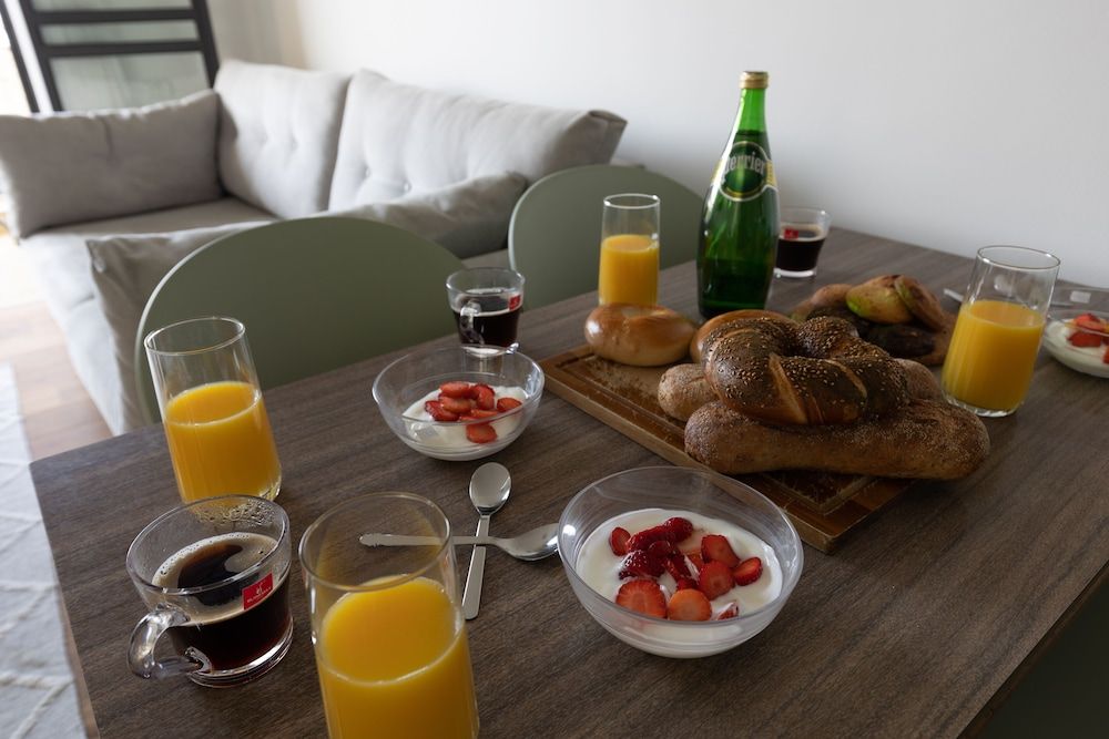 undefined Chic and Sunny in the Heart of Tel Aviv 8