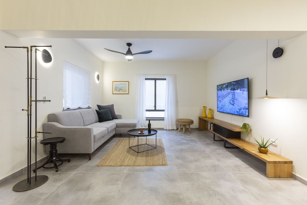 undefined AirTLV Sirkin Apartment 9