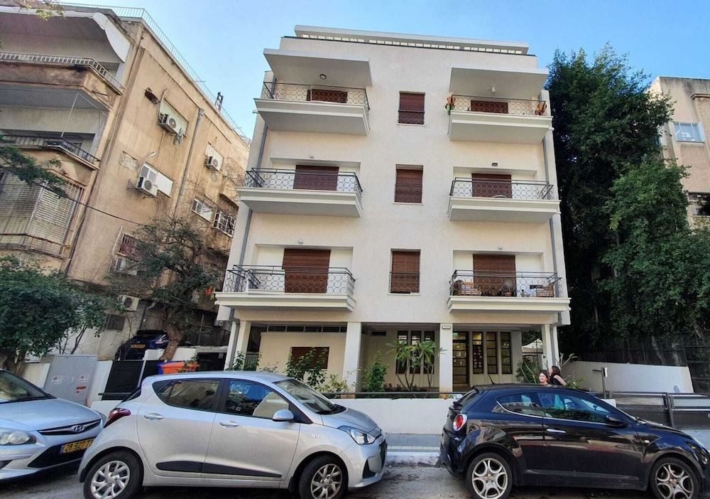 undefined Design 2 Bdr Apartment - Habima TL60 2