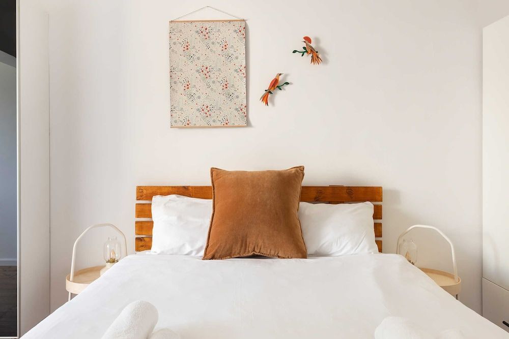 undefined F33 by TLV2RENT 10