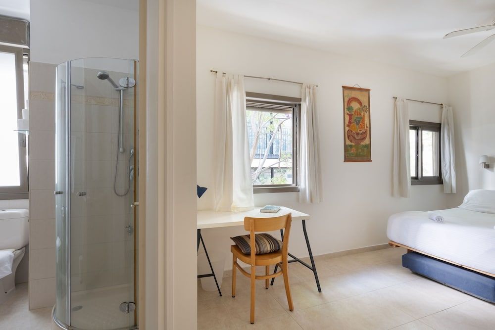 Bright Pearl For Exploring Tel-Aviv Apartment 12