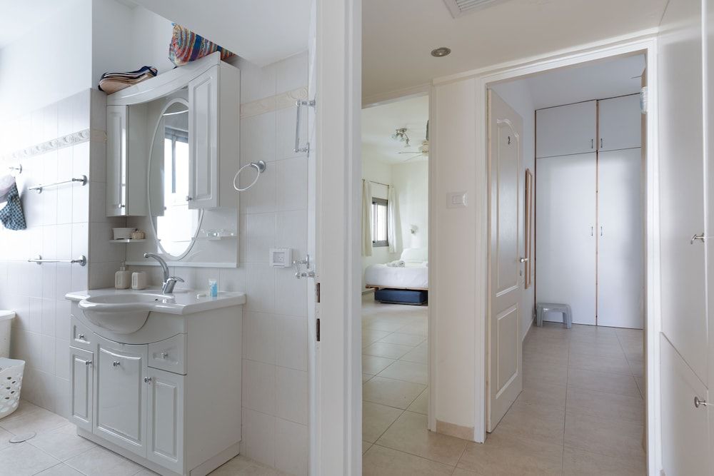 Bright Pearl For Exploring Tel-Aviv Apartment 11