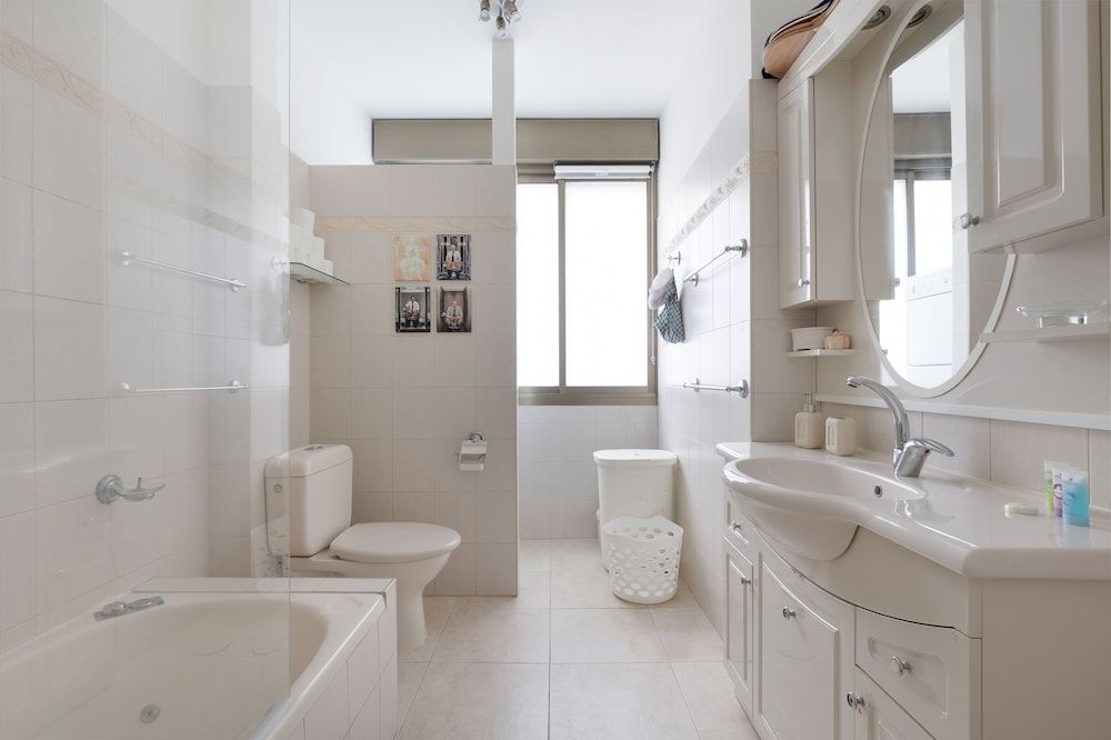 Bright Pearl For Exploring Tel-Aviv Apartment 8