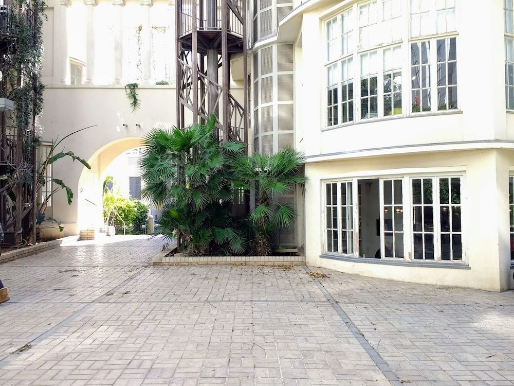 undefined Bright and Clean Rothchild Quarter 5