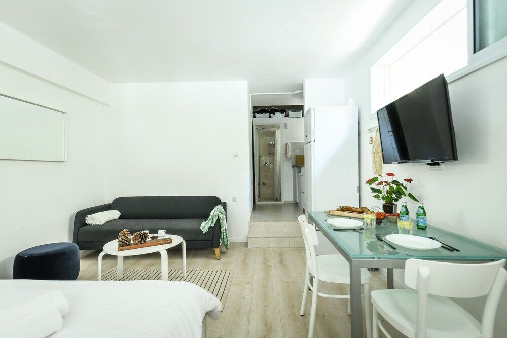 undefined CozyStudio Apt in a vibrant neighborhood 8