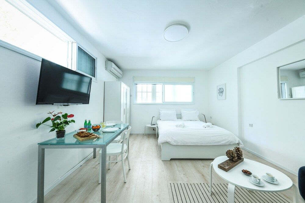 CozyStudio Apt in a vibrant neighborhood Studio 9