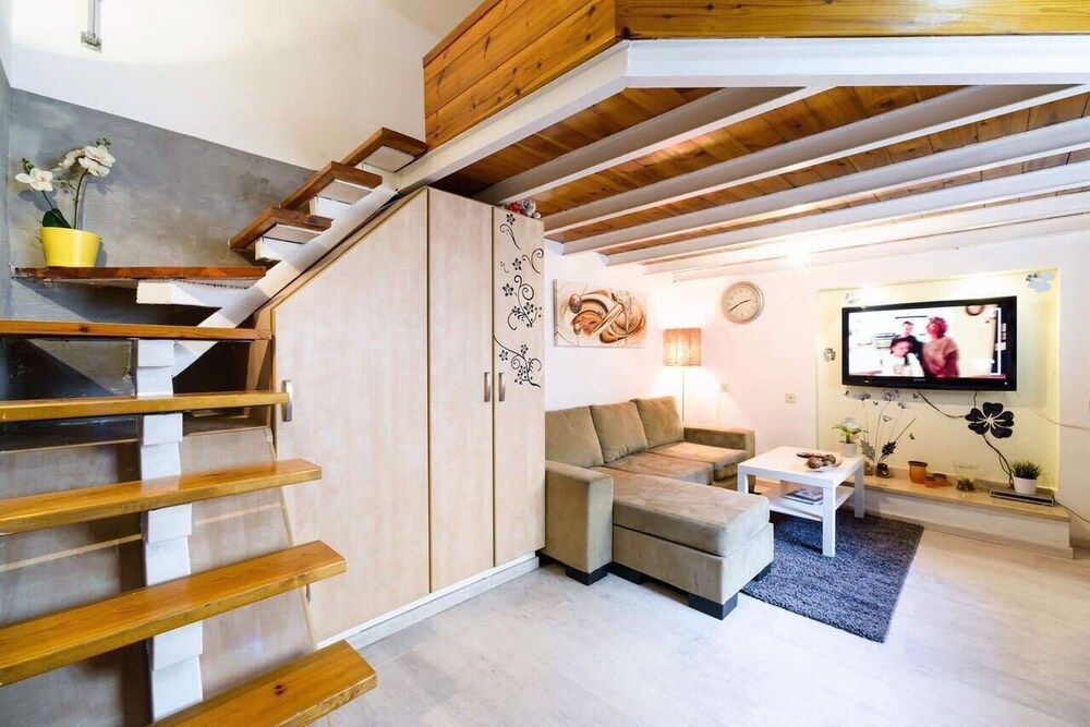 undefined Beautiful apartment near the beach 3