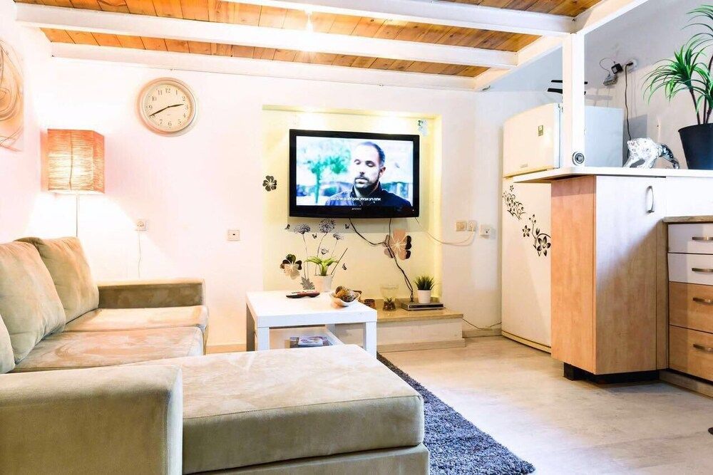 undefined Beautiful apartment near the beach 4