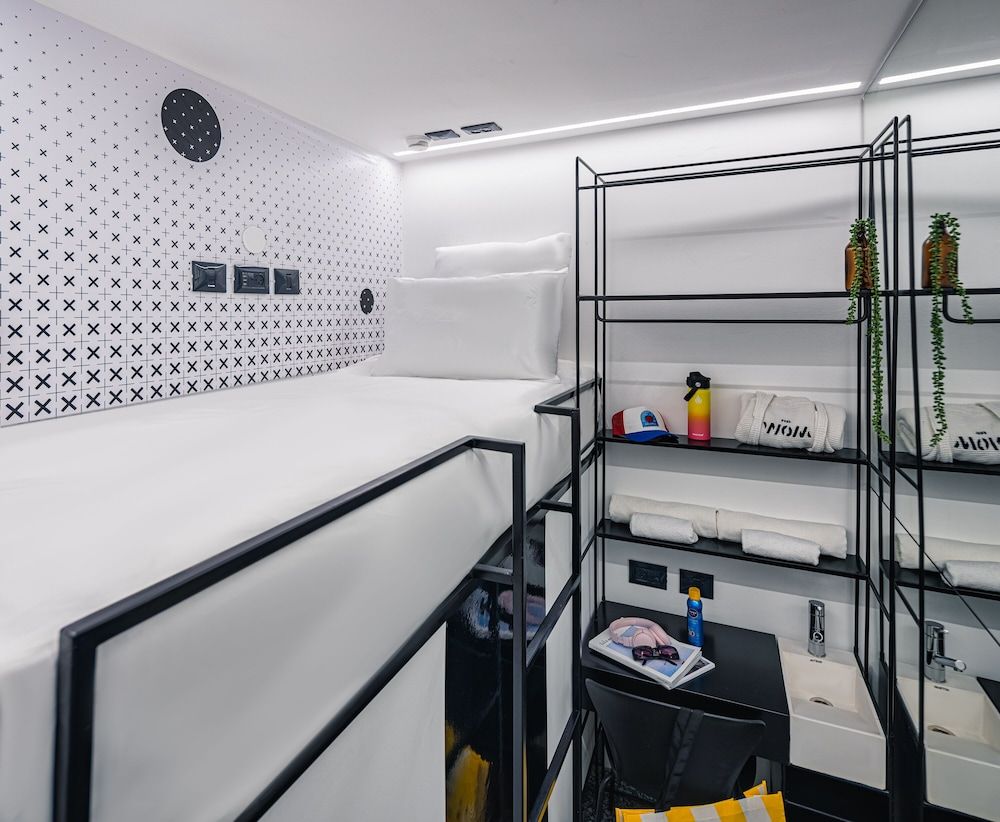 undefined WOM Beach Pod Hotel 5