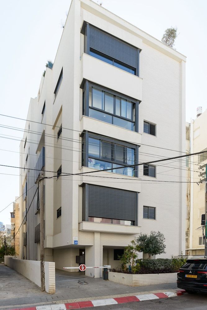 undefined Modern & Design by FeelHome 4