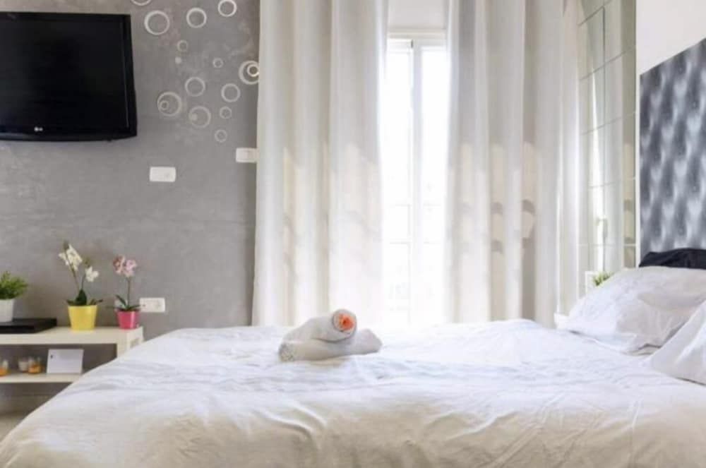 undefined Luxury studio with balcony and parking 5