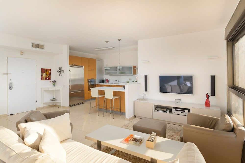 Comfort with Terrace over the Hills by FeelHome Apartment, 3 Bedrooms, Terrace 18