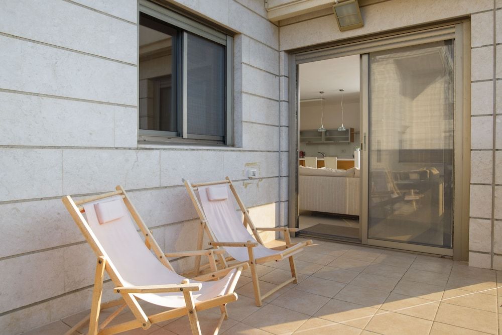 Comfort with Terrace over the Hills by FeelHome Apartment, 3 Bedrooms, Terrace 7