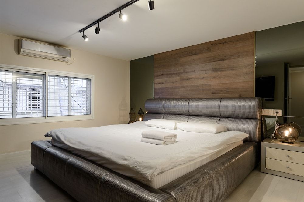 undefined F45 by TLV2RENT 6