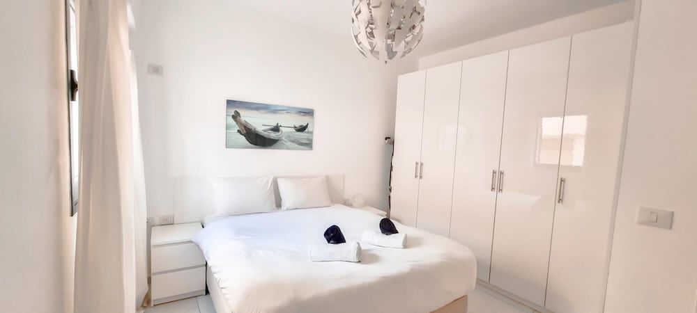 undefined Ben Yehuda Tulipe in Tel Aviv-yafo 7