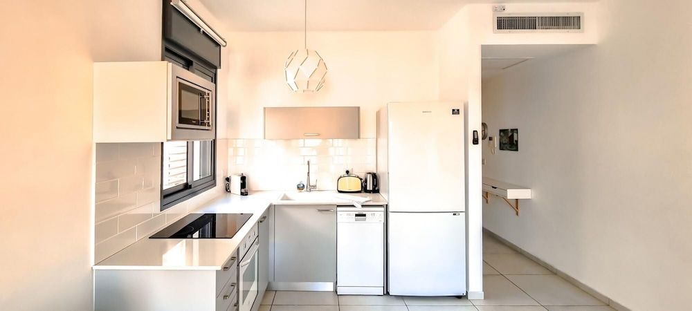 undefined Ben Yehuda Tulipe in Tel Aviv-yafo 6