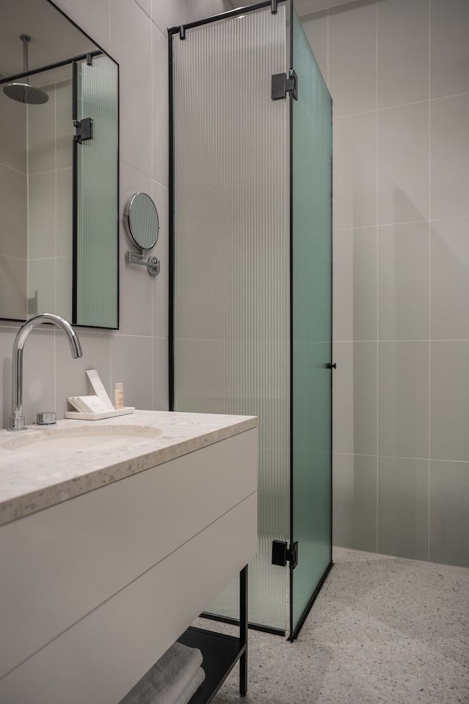 Elkonin Tel Aviv - MGallery Superior Room, 1 King Bed 9