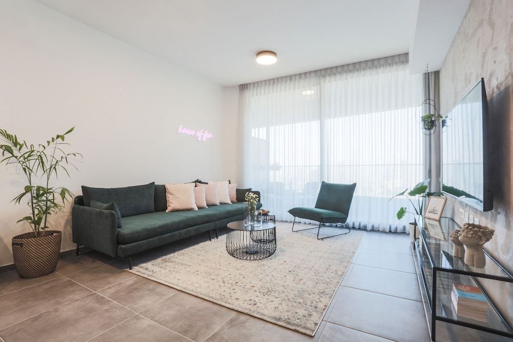 undefined AirTLV - Menachem Begin Apartment 6