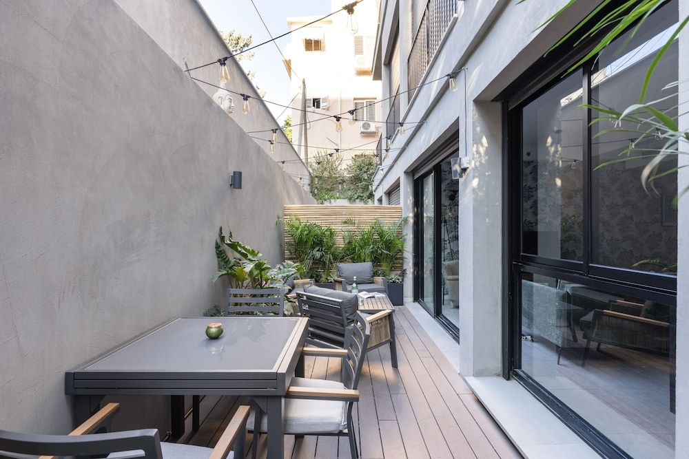 Ecletic by TLV2RENT Business Apartment 6