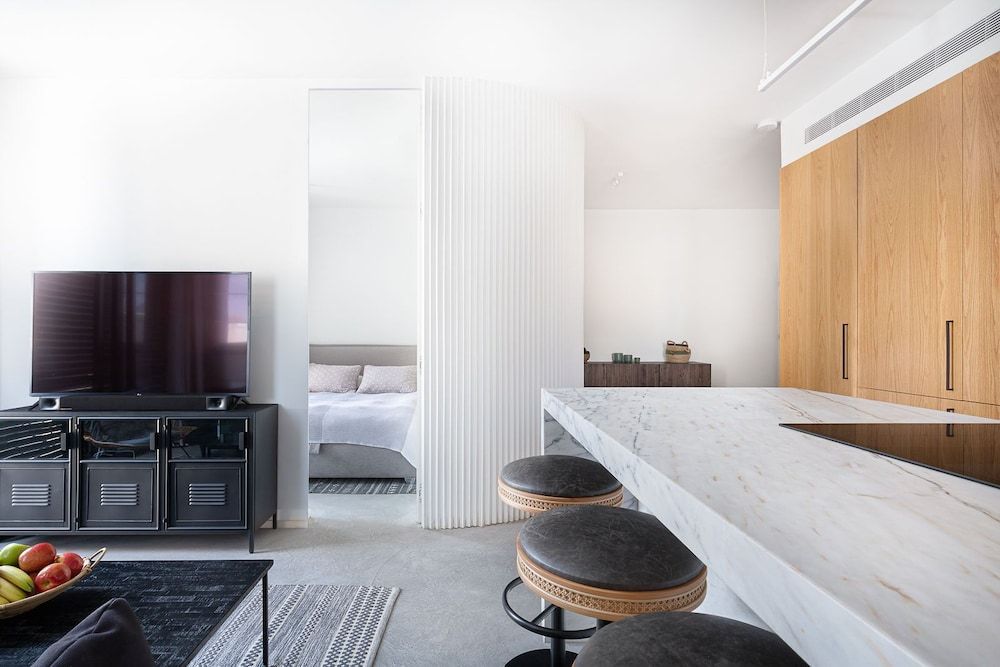 Ecletic by TLV2RENT Deluxe Apartment 5