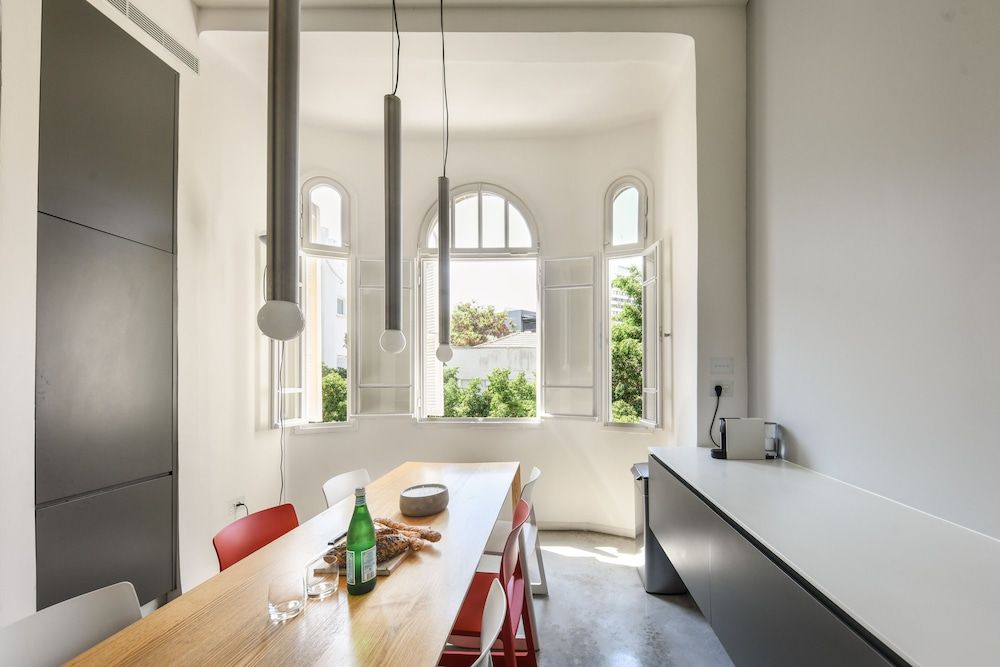 undefined Modern & Bright 3BR apt with 2Balconies 8