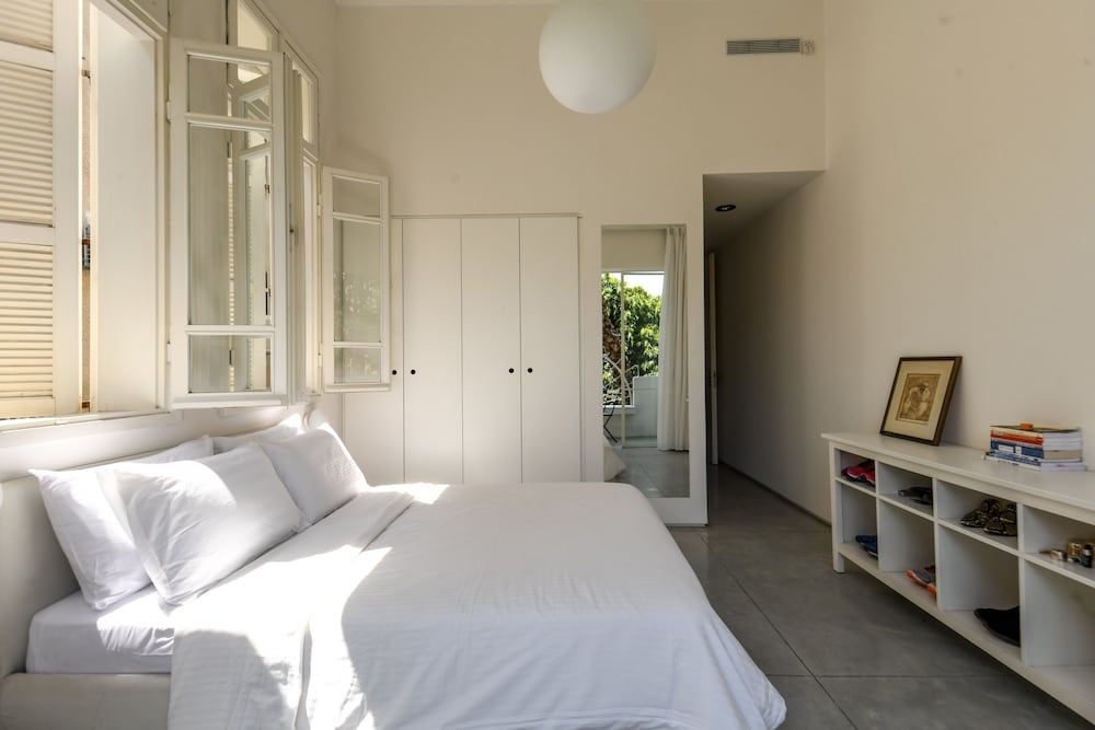 Modern & Bright 3BR apt with 2Balconies Apartment 3