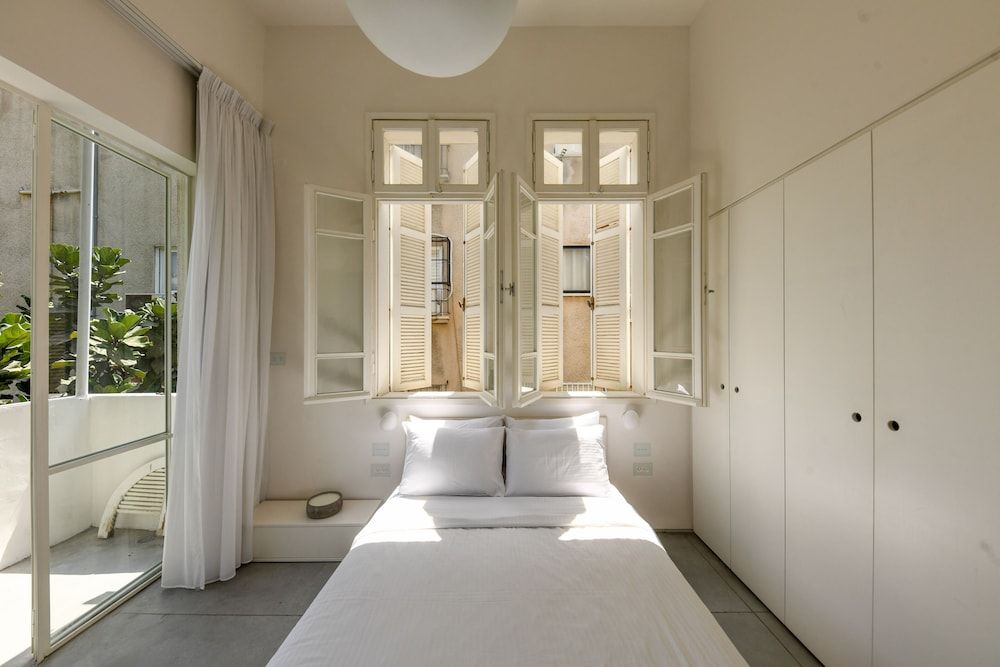 Modern & Bright 3BR apt with 2Balconies Apartment 2