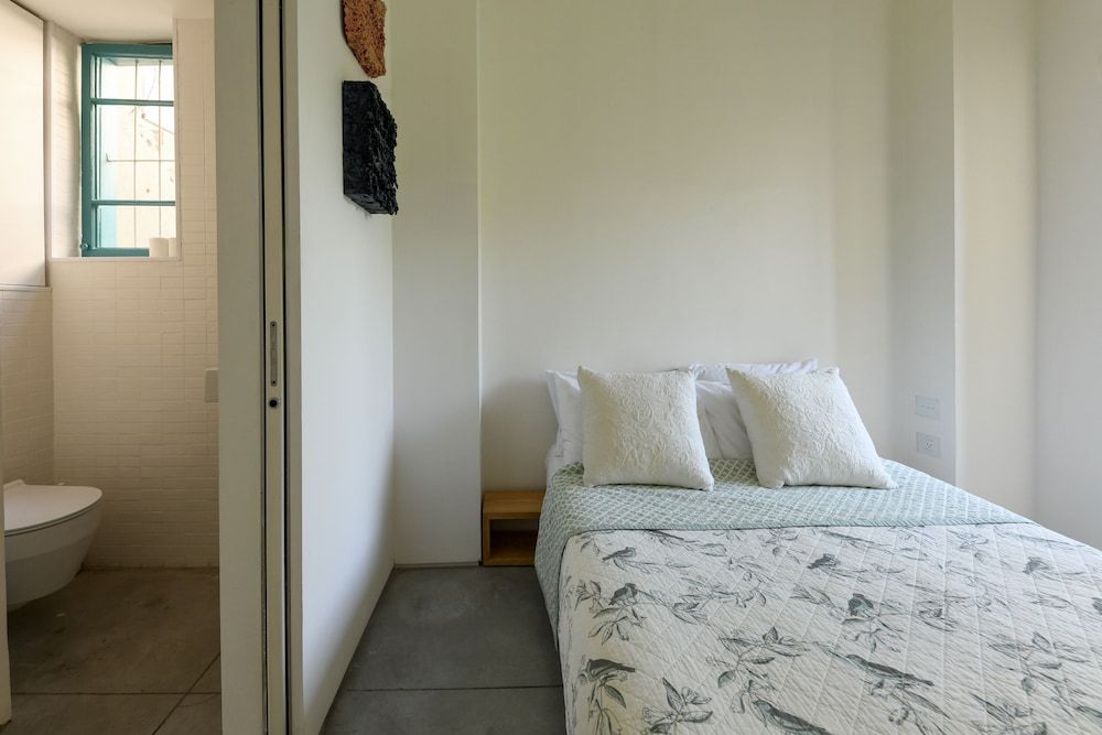 Modern & Bright 3BR apt with 2Balconies Apartment 4