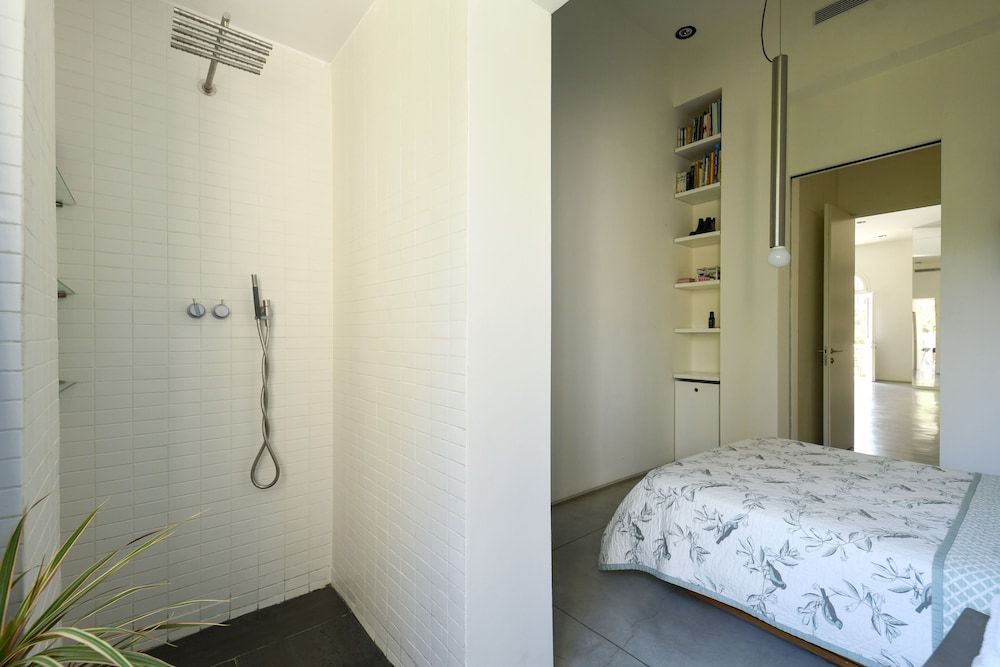 Modern & Bright 3BR apt with 2Balconies Apartment 16