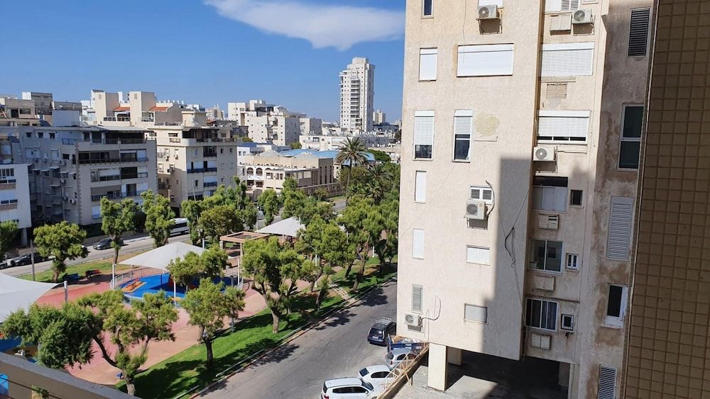 Masaryk Musk in Bat Yam Apartment 24