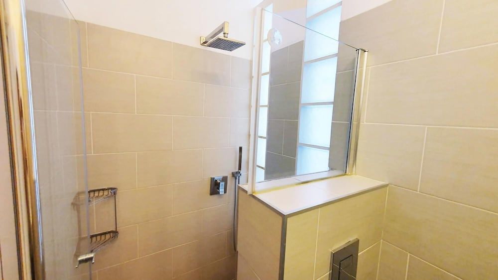 Masaryk Musk in Bat Yam Apartment 12