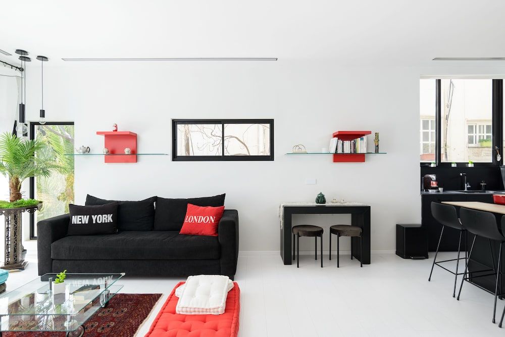 New Design & Sunny Balcony in TLV Center Design Apartment 12