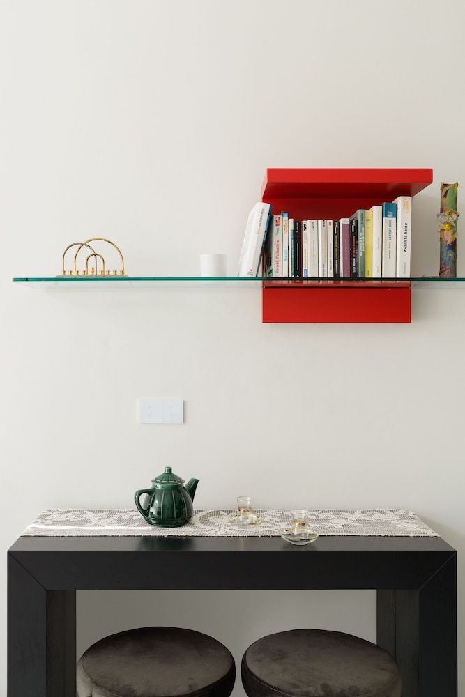 New Design & Sunny Balcony in TLV Center Design Apartment 17