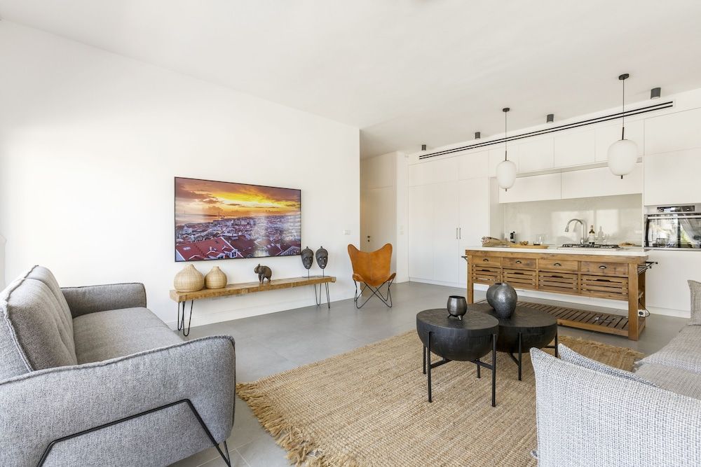 AirTLV-Bazel Apartment With Balcony City Apartment, Balcony, City View 16