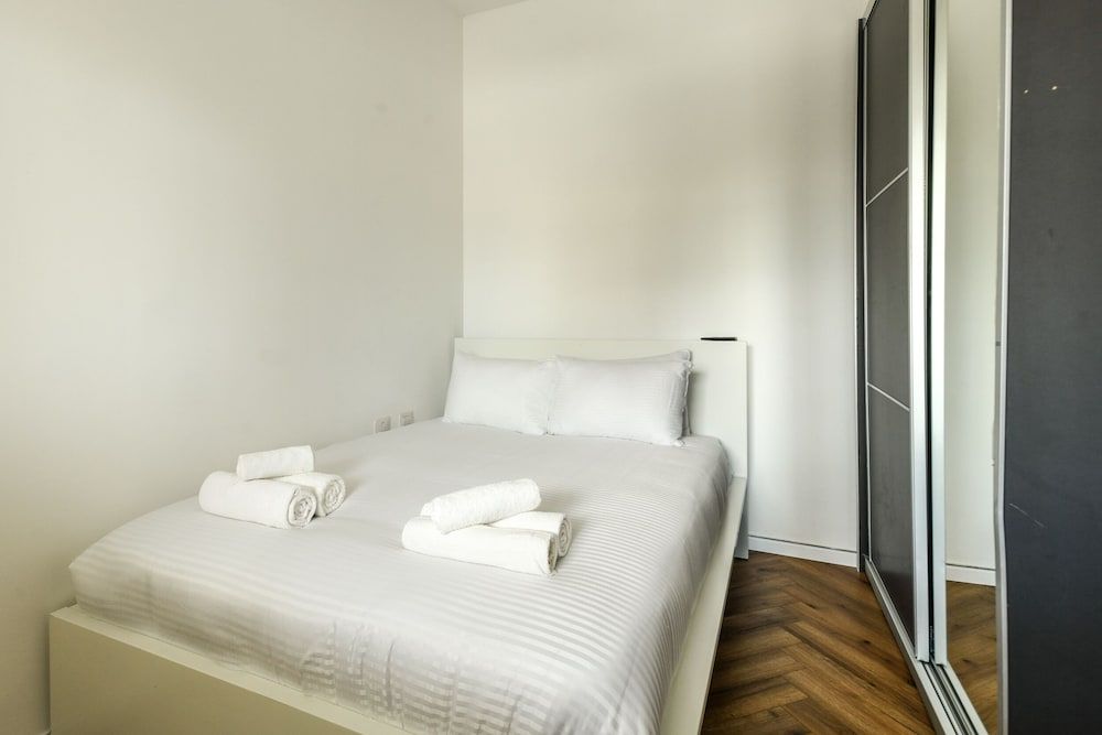 undefined Beachside Charm on Ben Yehuda 2BR Apt 6