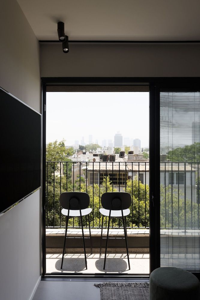 Skyline Serenity by tlv2rent Deluxe Apartment 20