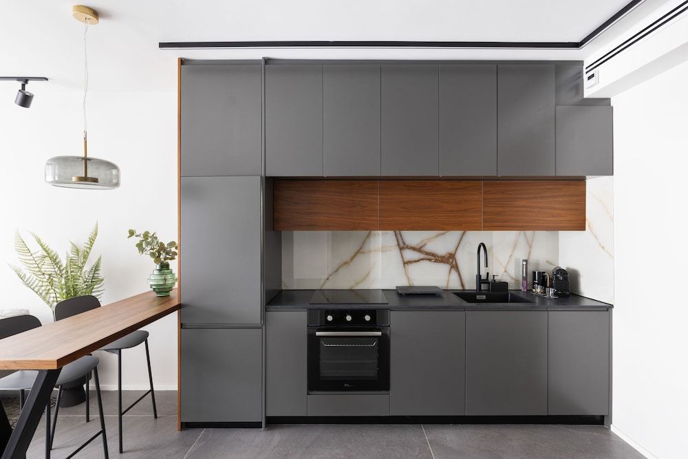 Skyline Serenity by tlv2rent Deluxe Apartment 12