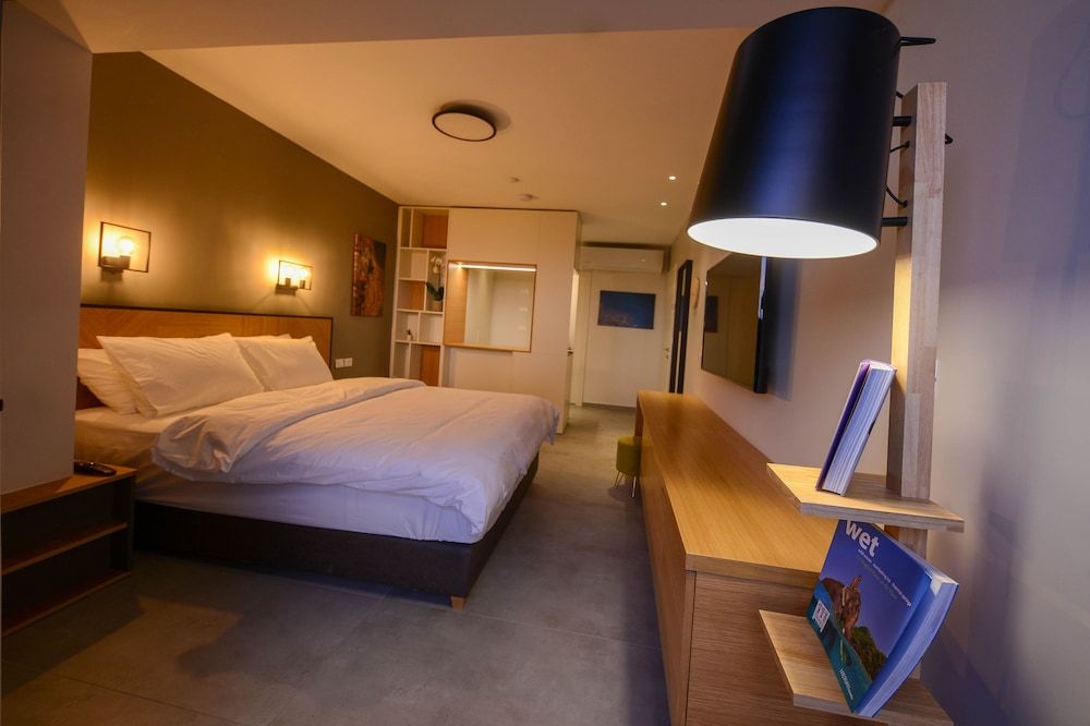 undefined Luxury Suites by Notaly Ariel 6