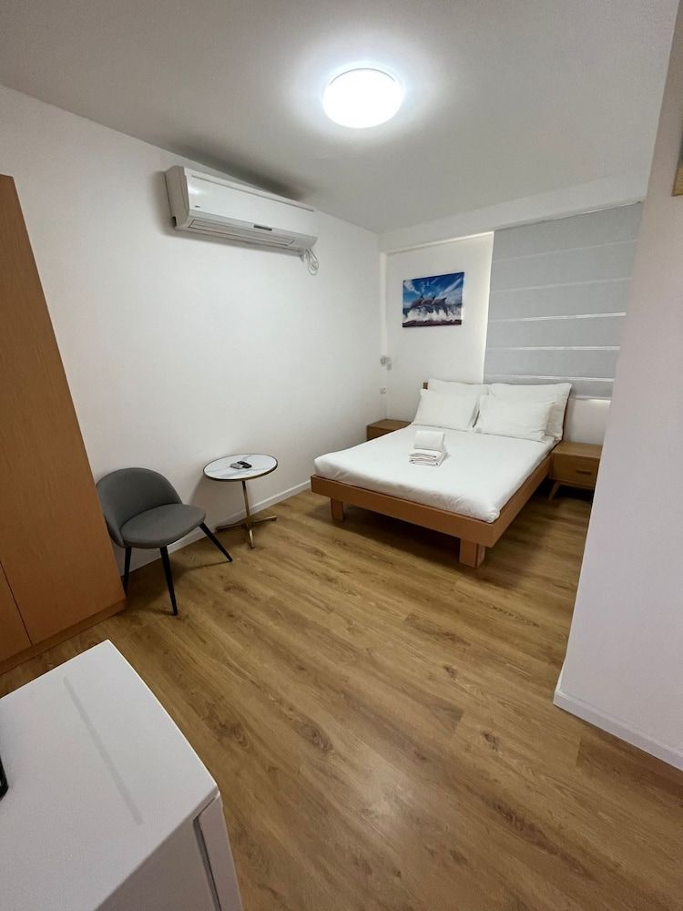 Domus Bat Galim Hotel