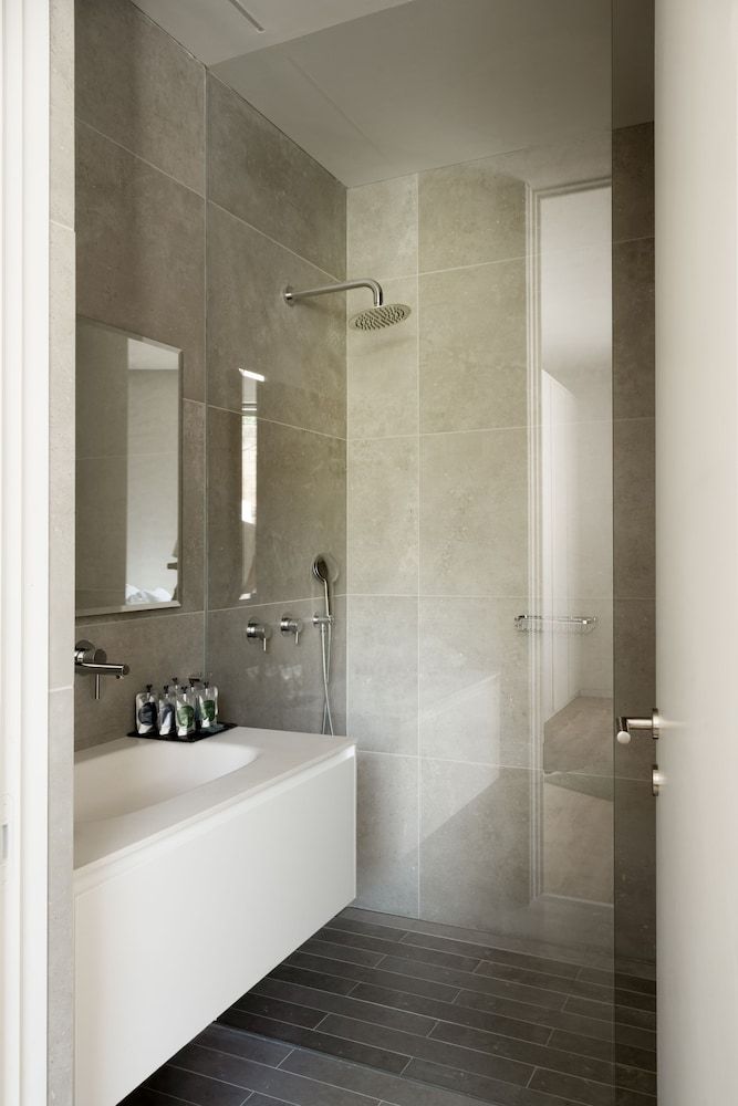 The Y House Luxury Villa 12