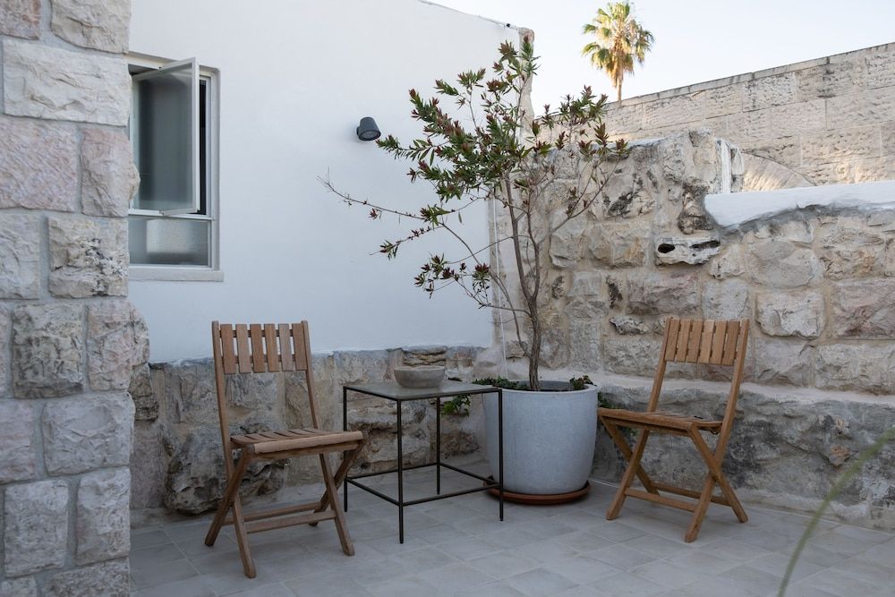 KHAN EIN KAREM BOUTIQUE HOTEL Deluxe Suite, Balcony, Mountain View 6