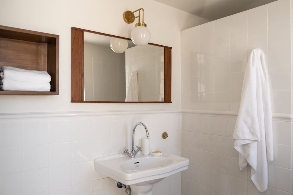 KHAN EIN KAREM BOUTIQUE HOTEL Deluxe Suite, Balcony, Mountain View 10